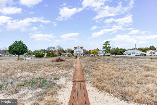 3095 CALVERT BLVD, Lusby, MD 20657