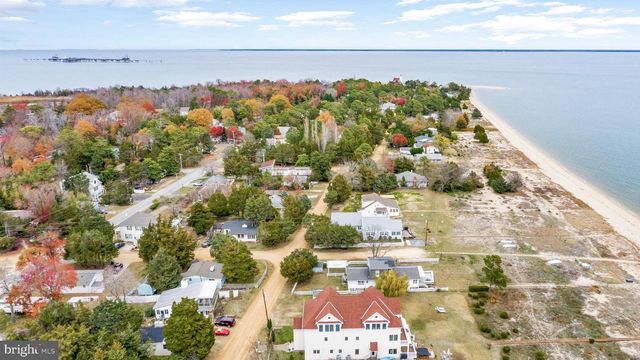 3095 CALVERT BLVD, Lusby, MD 20657