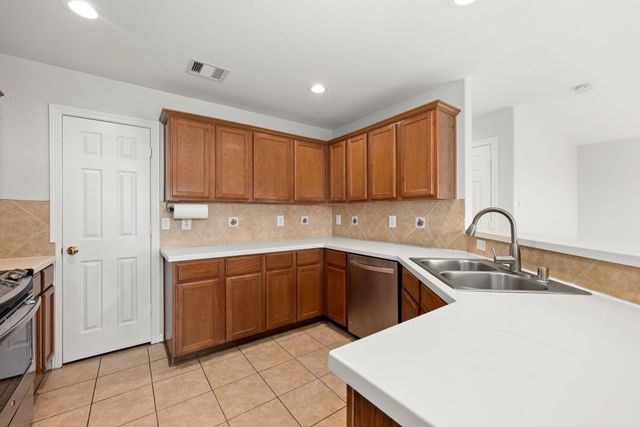 11914 E Vita Circle, Houston, TX 77070