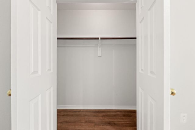 11914 E Vita Circle, Houston, TX 77070