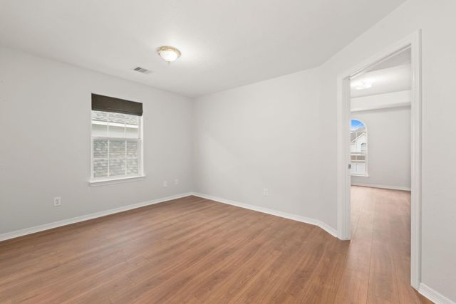 11914 E Vita Circle, Houston, TX 77070