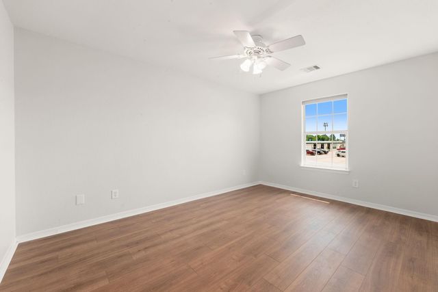 11914 E Vita Circle, Houston, TX 77070