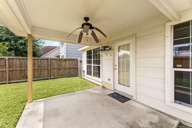 11914 E Vita Circle, Houston, TX 77070