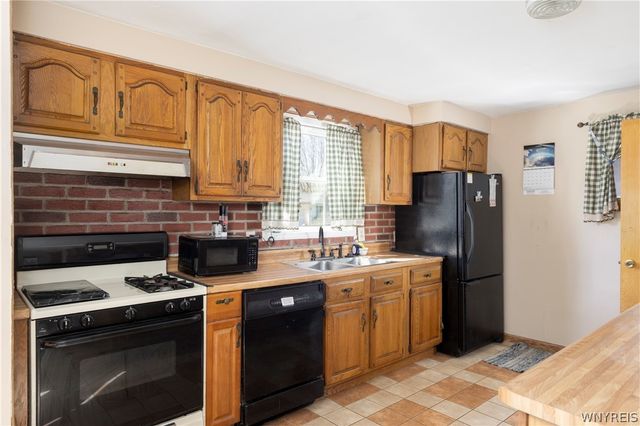 2624 Sunset Drive, Eden, NY 14057