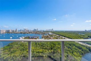 16385 Biscayne Blvd 2920, North Miami Beach, FL 33160