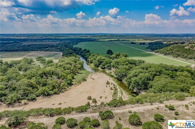 000 River Shoals Drive, Kempner, TX 76539