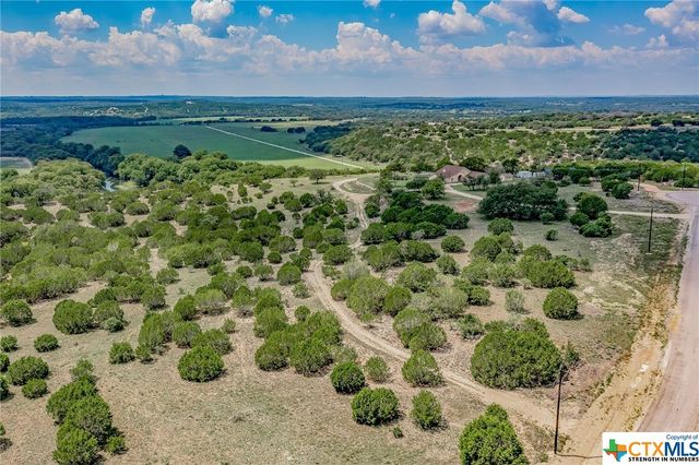 000 River Shoals Drive, Kempner, TX 76539