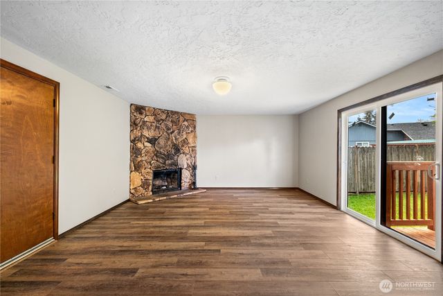 5628 Finch Drive, Longview, WA 98632