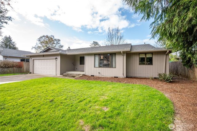 5628 Finch Drive, Longview, WA 98632