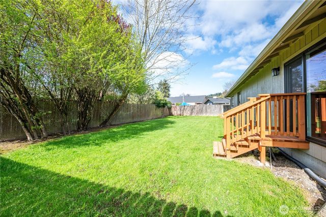 5628 Finch Drive, Longview, WA 98632
