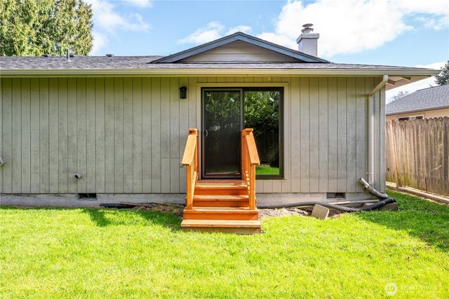 5628 Finch Drive, Longview, WA 98632
