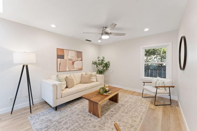 2185 6th Ave, Sacramento, CA 95818
