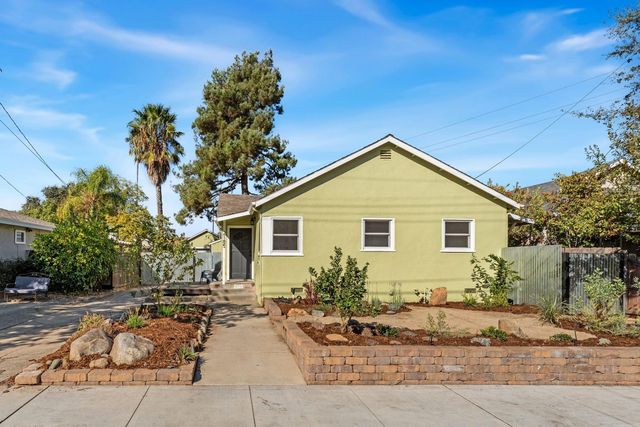 2185 6th Ave, Sacramento, CA 95818