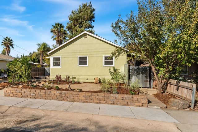 2185 6th Ave, Sacramento, CA 95818