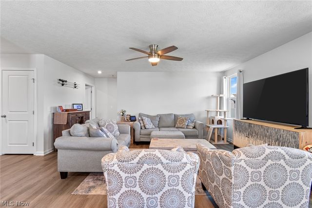 5248 Decker Street, Barberton, OH 44203