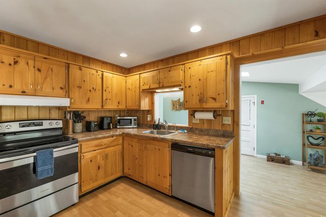 49 Merrill Drive, Conway, NH 03860