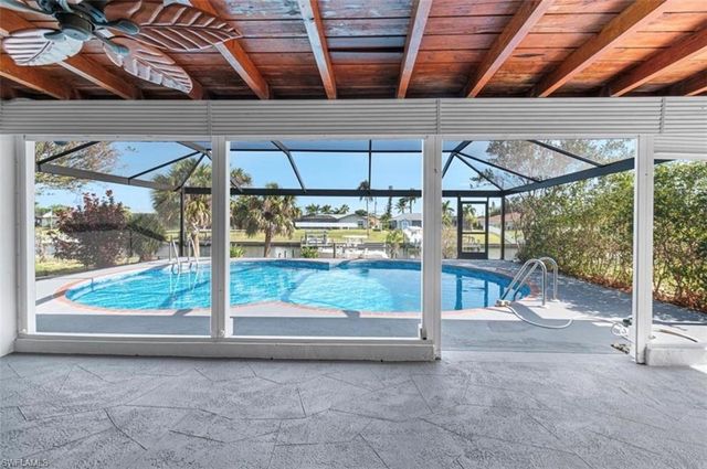 1220 SE 32nd ST, Cape Coral, FL 33904