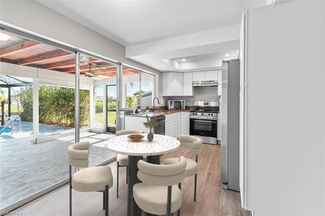 1220 SE 32nd ST, Cape Coral, FL 33904