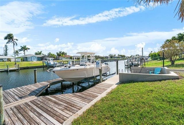 1220 SE 32nd ST, Cape Coral, FL 33904