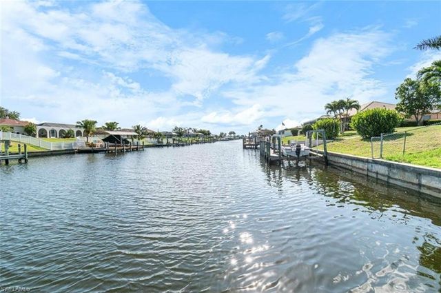 1220 SE 32nd ST, Cape Coral, FL 33904