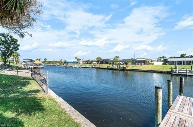 1220 SE 32nd ST, Cape Coral, FL 33904