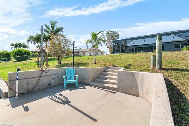 1220 SE 32nd ST, Cape Coral, FL 33904