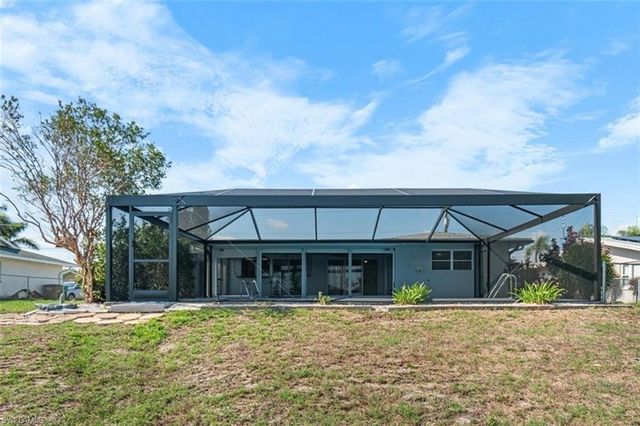 1220 SE 32nd ST, Cape Coral, FL 33904