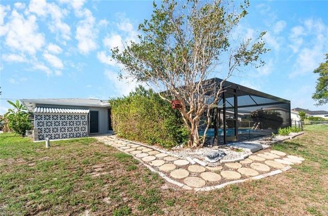 1220 SE 32nd ST, Cape Coral, FL 33904