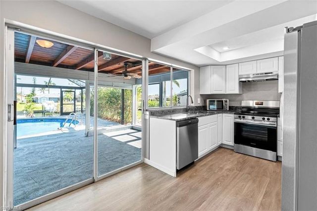 1220 SE 32nd ST, Cape Coral, FL 33904