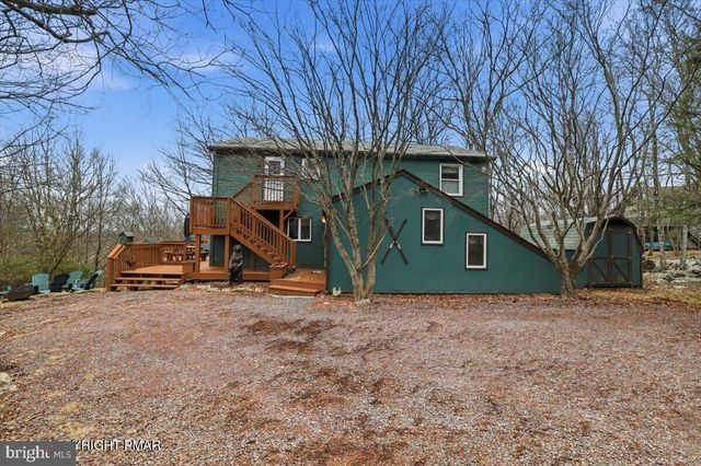 12 HIDDEN RIDGE RD, Lake Harmony, PA 18624