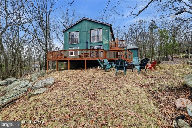 12 HIDDEN RIDGE RD, Lake Harmony, PA 18624