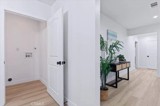 3825 Edgehill Drive, Los Angeles, CA 90008