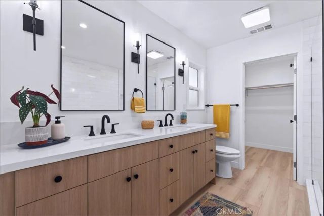 3825 Edgehill Drive, Los Angeles, CA 90008