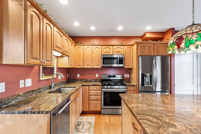 44 Orne St 44, Salem, MA 01970