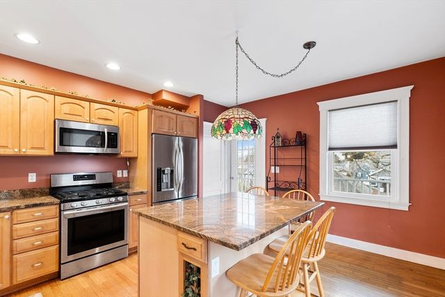 44 Orne St 44, Salem, MA 01970