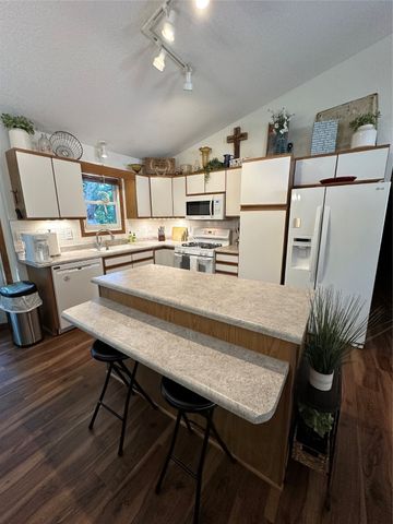 722 W Mills Street, Winterset, IA 50273