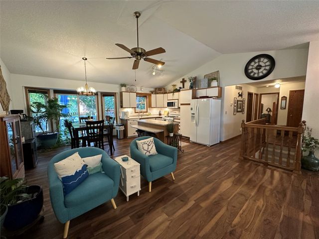 722 W Mills Street, Winterset, IA 50273