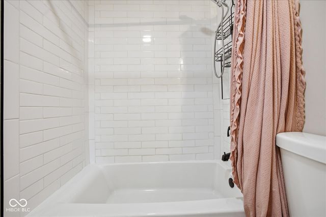 516 Roosevelt Drive, Shelbyville, IN 46176