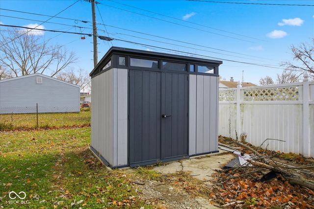 516 Roosevelt Drive, Shelbyville, IN 46176