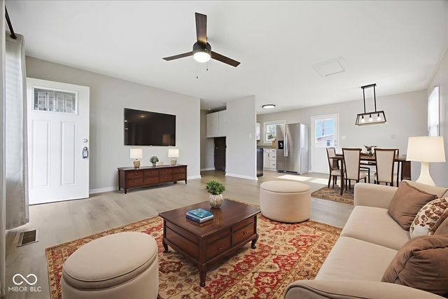 516 Roosevelt Drive, Shelbyville, IN 46176