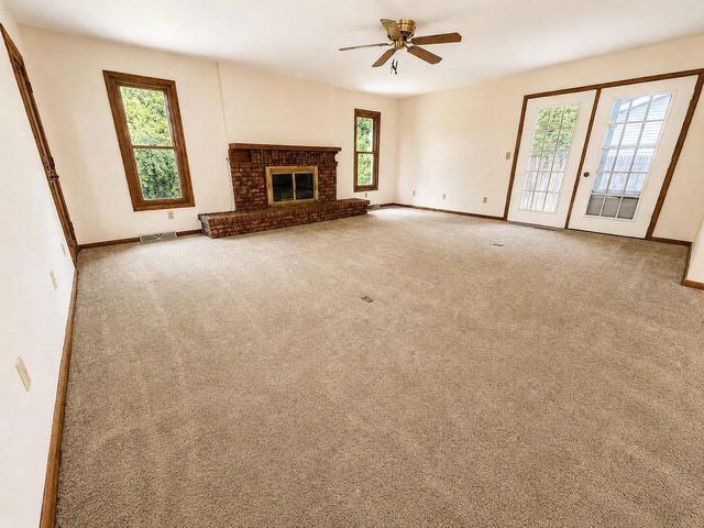 848 W SOUTH PARK AVENUE, Oshkosh, WI 54902