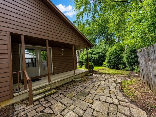 848 W SOUTH PARK AVENUE, Oshkosh, WI 54902