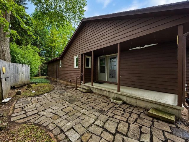 848 W SOUTH PARK AVENUE, Oshkosh, WI 54902