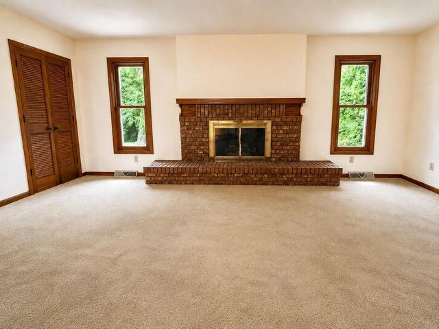 848 W SOUTH PARK AVENUE, Oshkosh, WI 54902