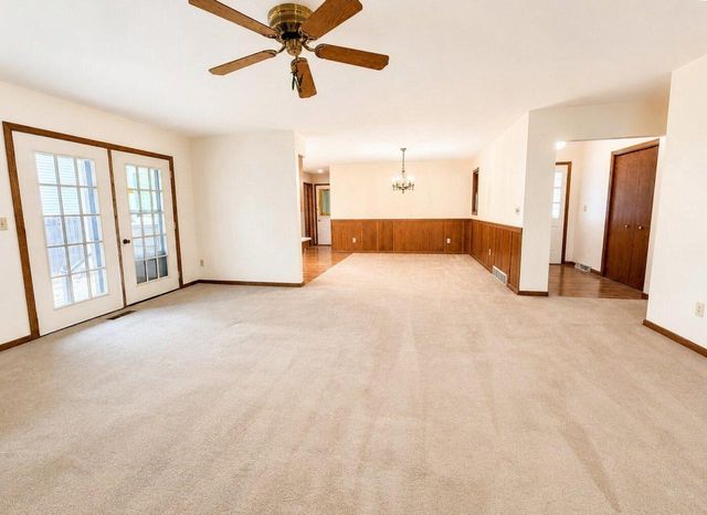 848 W SOUTH PARK AVENUE, Oshkosh, WI 54902
