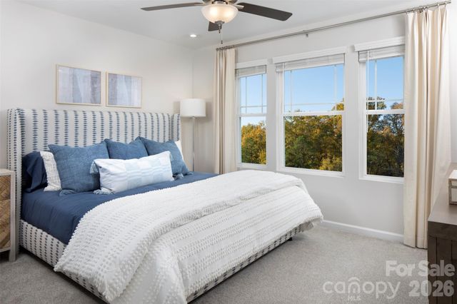 9310 Pagoda Oak Drive, Charlotte, NC 28269