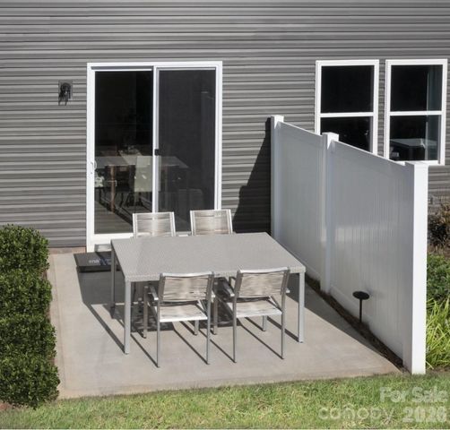 9310 Pagoda Oak Drive, Charlotte, NC 28269