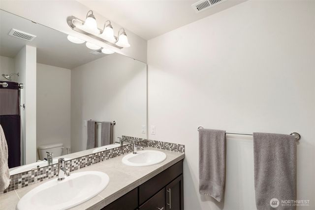 11307 Maple Tree Place NW, Silverdale, WA 98383