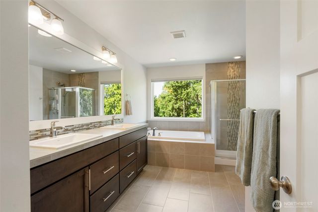 11307 Maple Tree Place NW, Silverdale, WA 98383