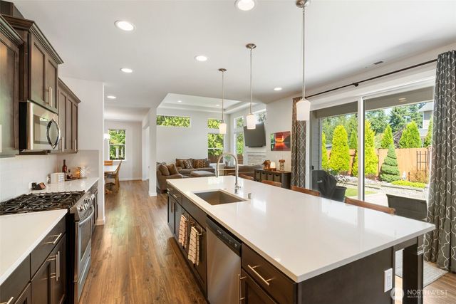11307 Maple Tree Place NW, Silverdale, WA 98383
